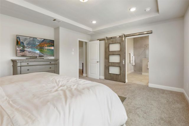 10 Heirloom Garden Place, The Woodlands, TX 77354