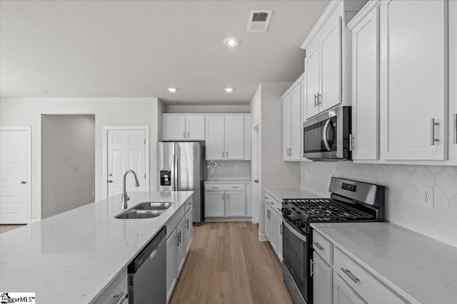 121 Bechler Drive, Gray Court, SC 29645