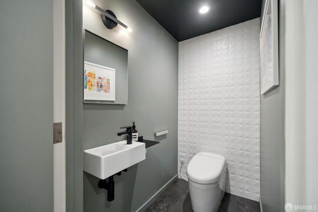 121 Lower Terrace, San Francisco, CA 94114