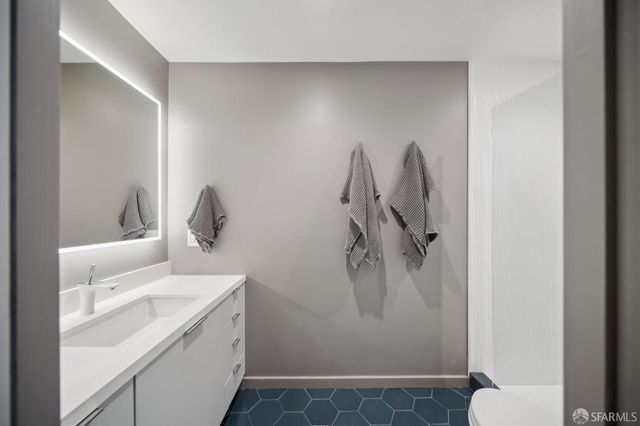 121 Lower Terrace, San Francisco, CA 94114