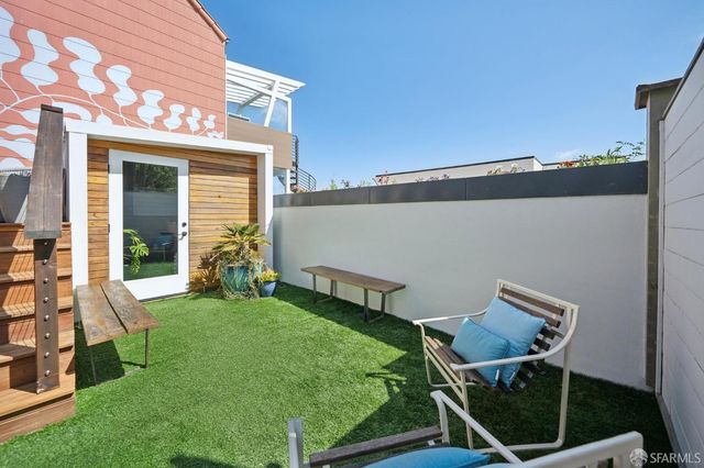 121 Lower Terrace, San Francisco, CA 94114