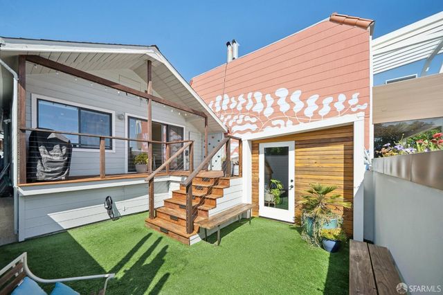 121 Lower Terrace, San Francisco, CA 94114