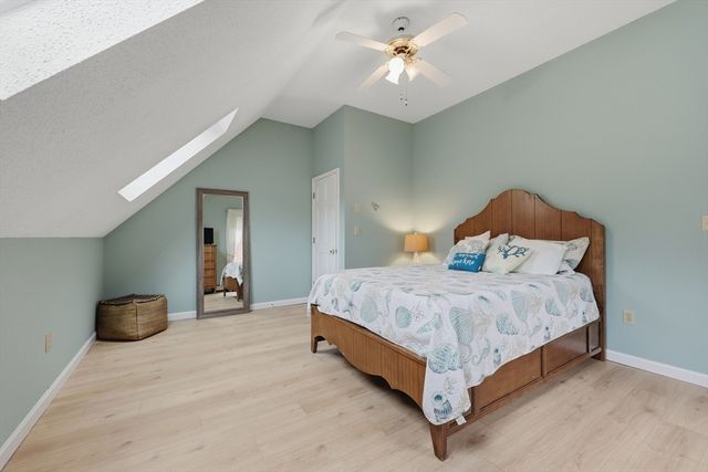 294 Stoneybrook Rd, Fitchburg, MA 01420