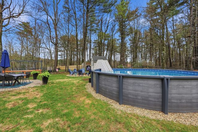 294 Stoneybrook Rd, Fitchburg, MA 01420