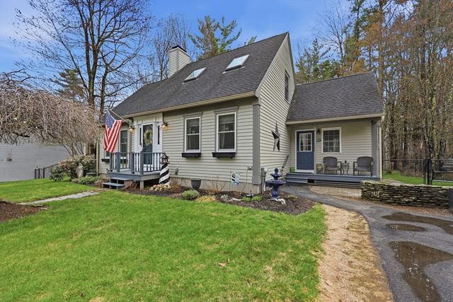 294 Stoneybrook Rd, Fitchburg, MA 01420
