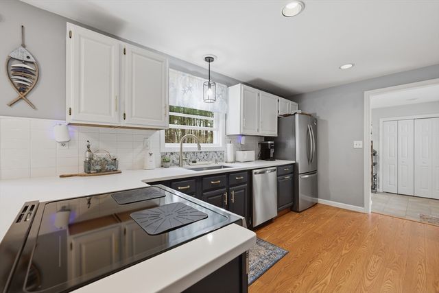 294 Stoneybrook Rd, Fitchburg, MA 01420