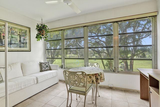 1055 Country Club Drive 305, Margate, FL 33063