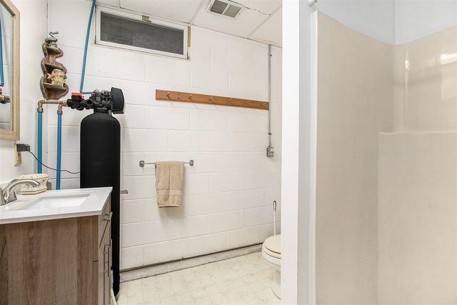 8548 Lyman Road, Kaleva, MI 49645