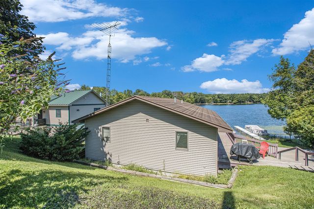 8548 Lyman Road, Kaleva, MI 49645