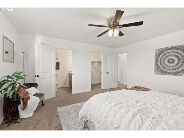 405 CARDINAL Ave, Winlock, WA 98596