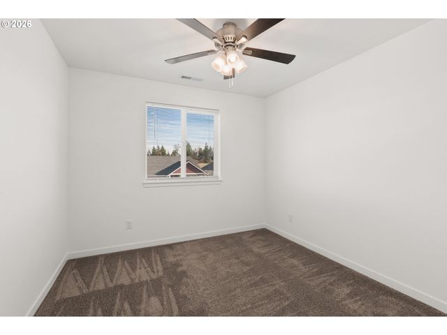 405 CARDINAL Ave, Winlock, WA 98596