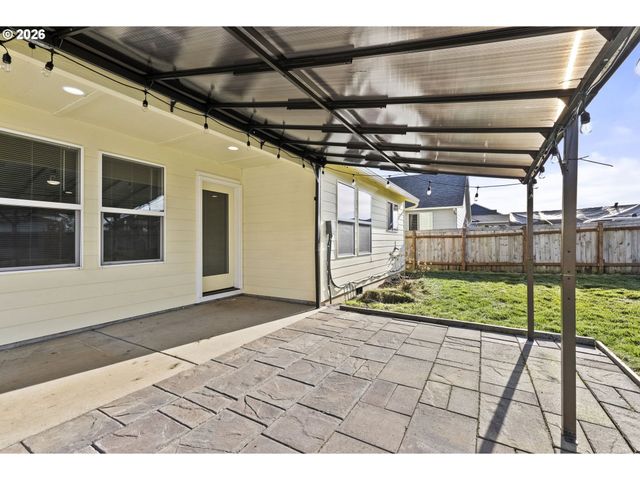 405 CARDINAL Ave, Winlock, WA 98596