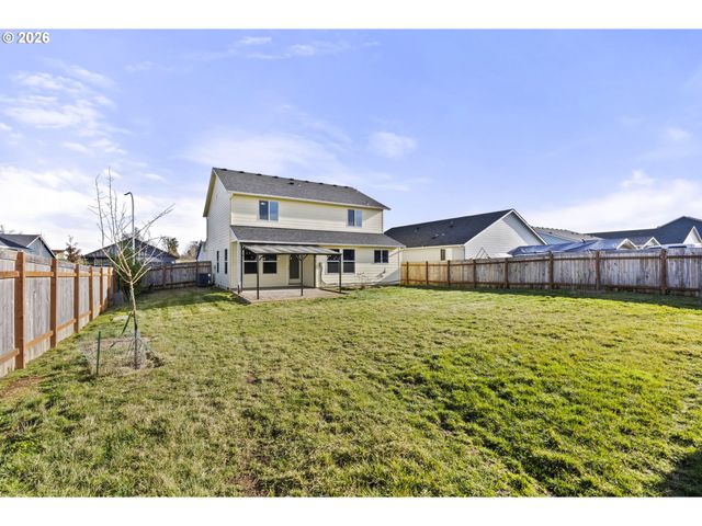 405 CARDINAL Ave, Winlock, WA 98596