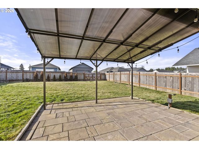 405 CARDINAL Ave, Winlock, WA 98596