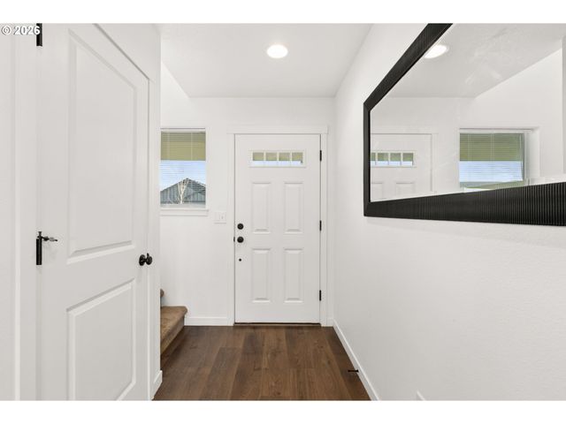 405 CARDINAL Ave, Winlock, WA 98596