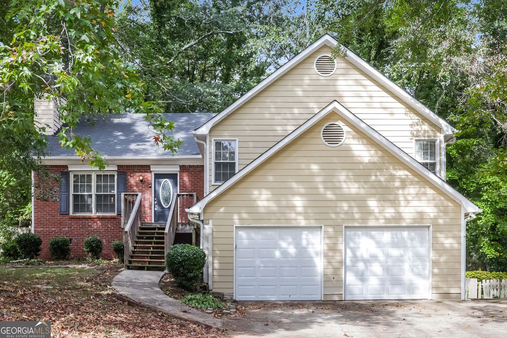 3168 Rock Creek Drive, Rex, GA 30273