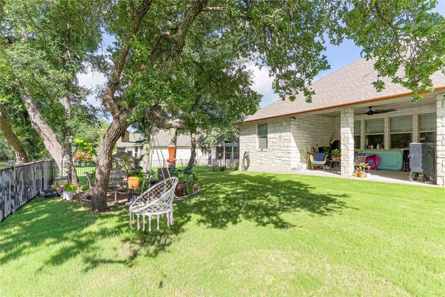176 Tom Kite DR, Burnet, TX 78611