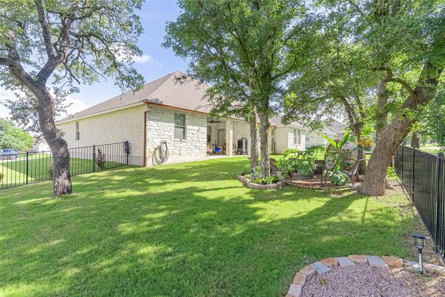 176 Tom Kite DR, Burnet, TX 78611