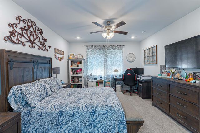 176 Tom Kite DR, Burnet, TX 78611