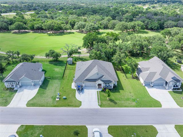 176 Tom Kite DR, Burnet, TX 78611