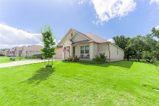 176 Tom Kite DR, Burnet, TX 78611