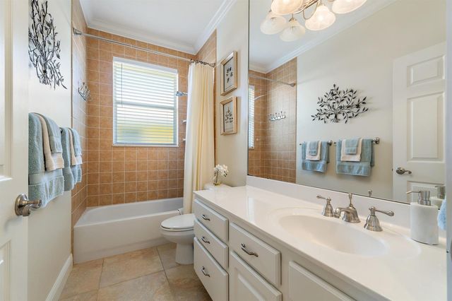 112 Hidden Hollow Drive, Palm Beach Gardens, FL 33418