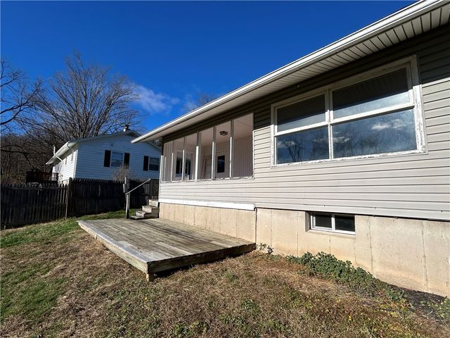 35 State Street, Oxford, NY 13830