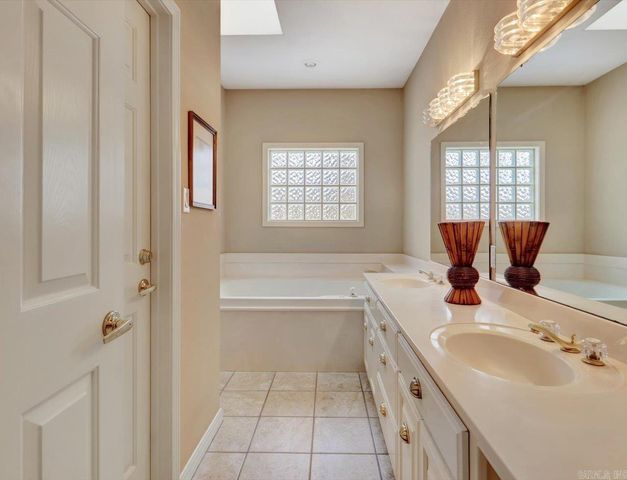 120 Pineapple Drive, Hot Springs, AR 71913