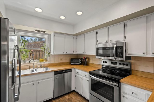 2355 14TH AVENUE N, St Petersburg, FL 33713