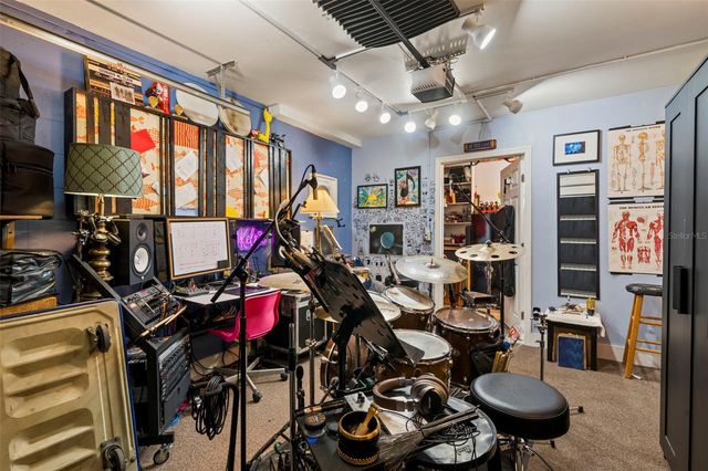 2355 14TH AVENUE N, St Petersburg, FL 33713
