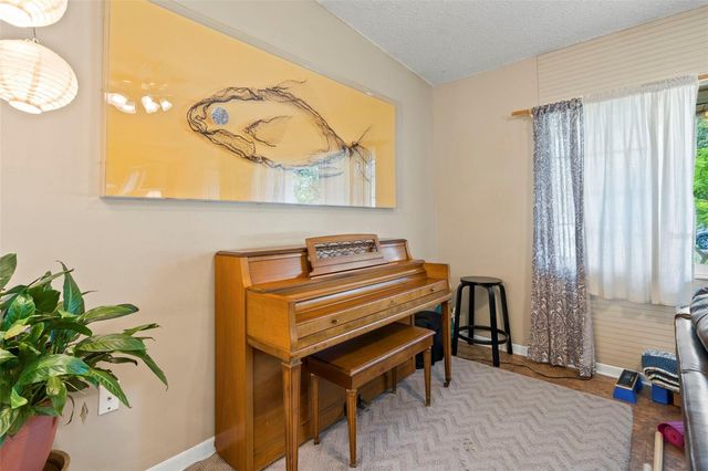 2355 14TH AVENUE N, St Petersburg, FL 33713