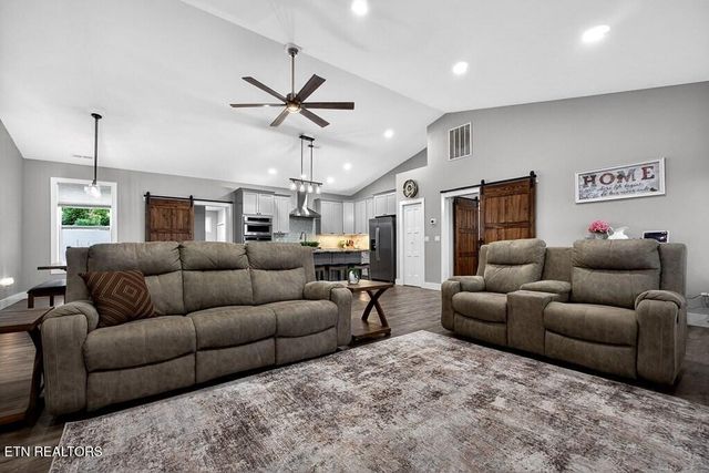 1005 Bethlehem Estates Drive, Livingston, TN 38570