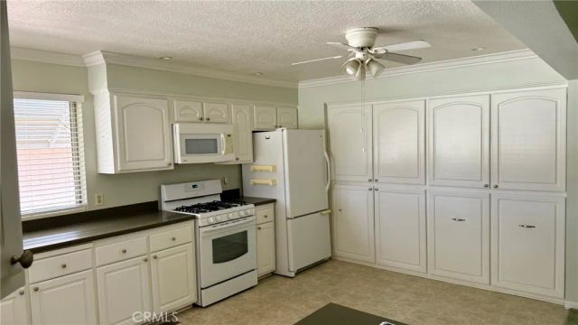 1329 Lodgepole Drive, Hemet, CA 92545