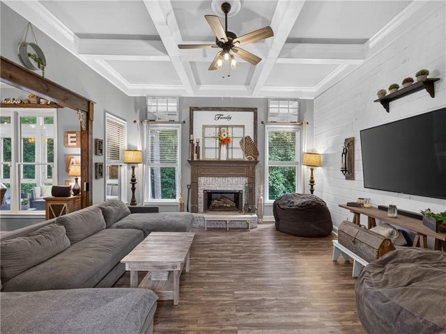 6355 Lake Oak Landing, Cumming, GA 30040