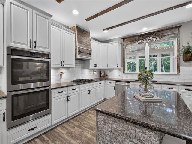 6355 Lake Oak Landing, Cumming, GA 30040