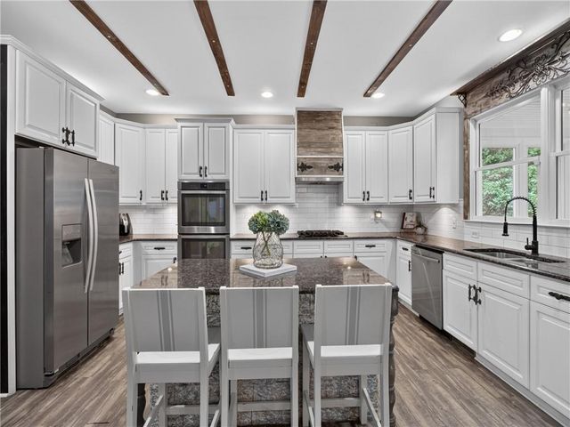 6355 Lake Oak Landing, Cumming, GA 30040