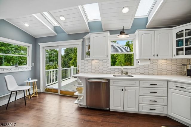 411 Walton Road, Maplewood Twp., NJ 07040