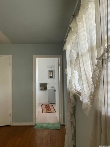 231 Orchard, San Antonio, TX 78220