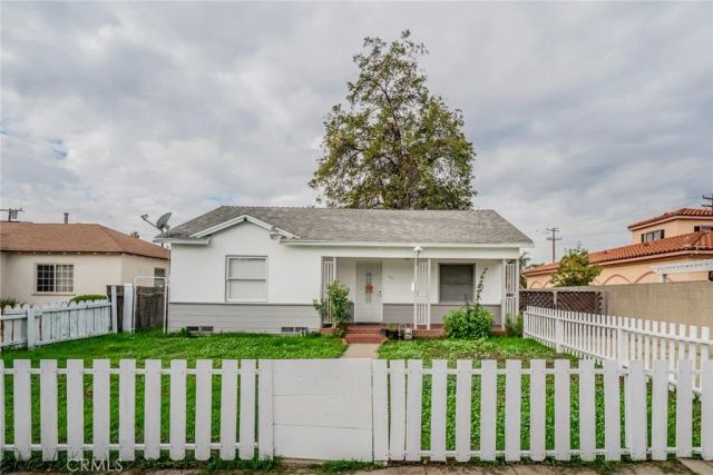 1163 N White Avenue, Pomona, CA 91768