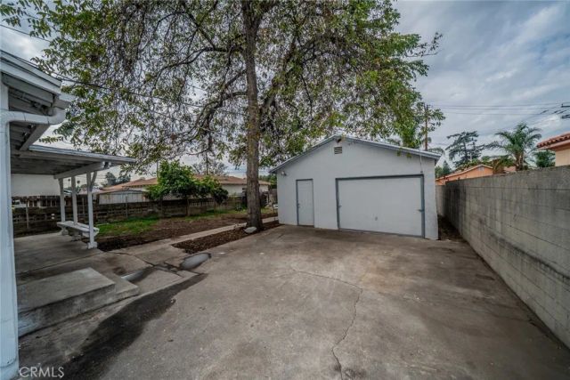 1163 N White Avenue, Pomona, CA 91768