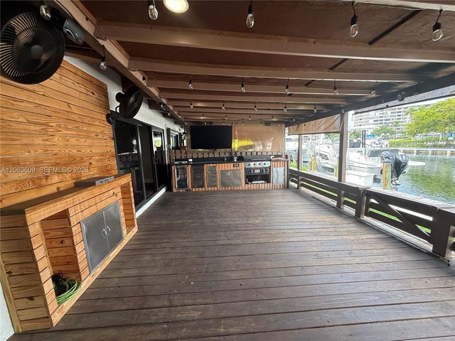 2645 S Parkview Dr 2645, Hallandale Beach, FL 33009