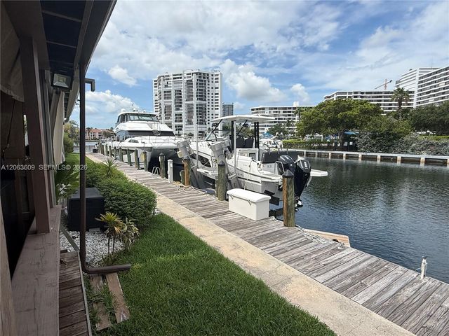 2645 S Parkview Dr 2645, Hallandale Beach, FL 33009