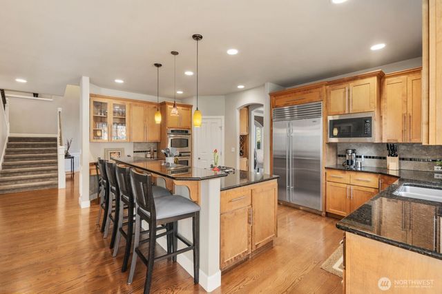 27520 SE 31st Place, Sammamish, WA 98075