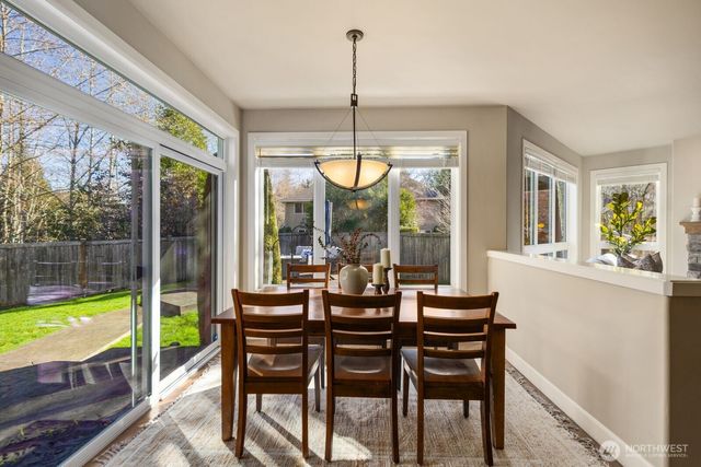 27520 SE 31st Place, Sammamish, WA 98075