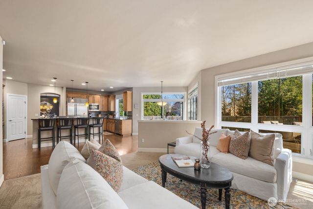 27520 SE 31st Place, Sammamish, WA 98075