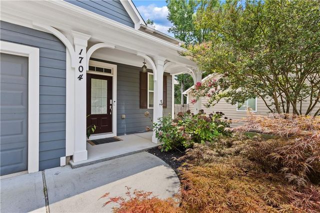 1704 Drew Drive NW, Atlanta, GA 30318