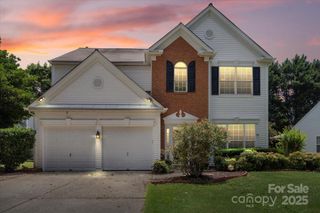 9406 Shepparton Drive, Huntersville, NC 28078