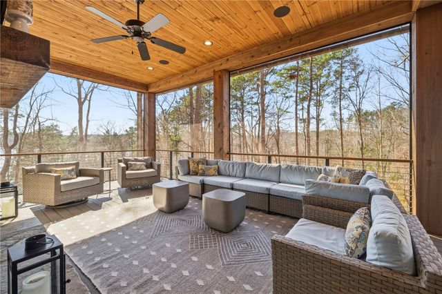 510 S Point Boulevard, Sunset, SC 29685