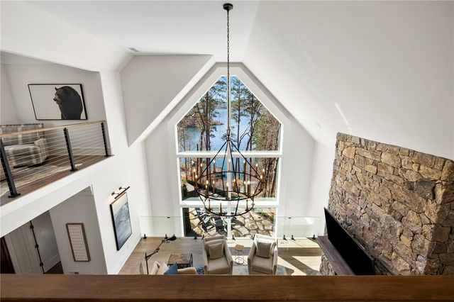 510 S Point Boulevard, Sunset, SC 29685