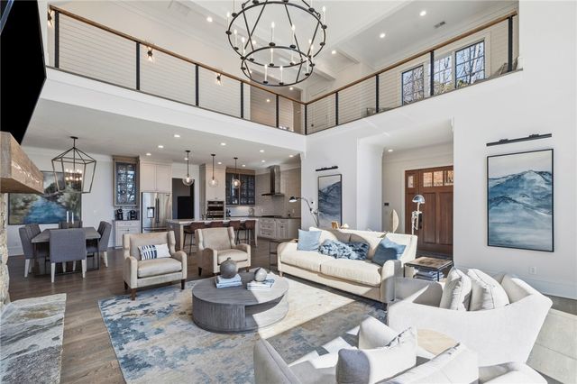 510 S Point Boulevard, Sunset, SC 29685